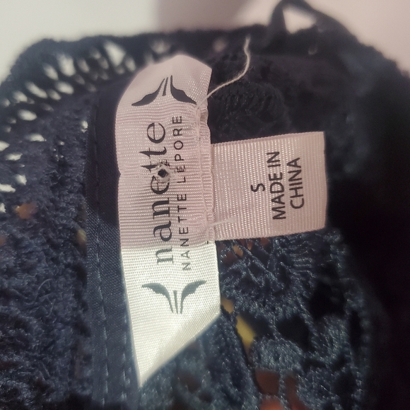 Nanette lepore black lace shell top size small - Picture 5 of 6